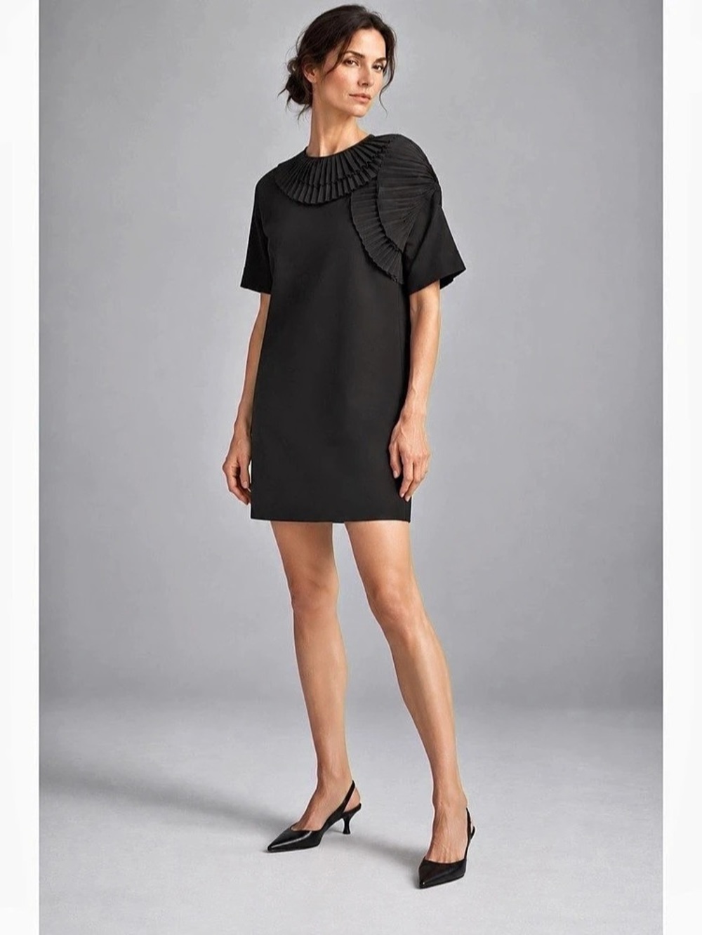 New w/ Tags Nº21 Pleated Black Shift Dress size Small.